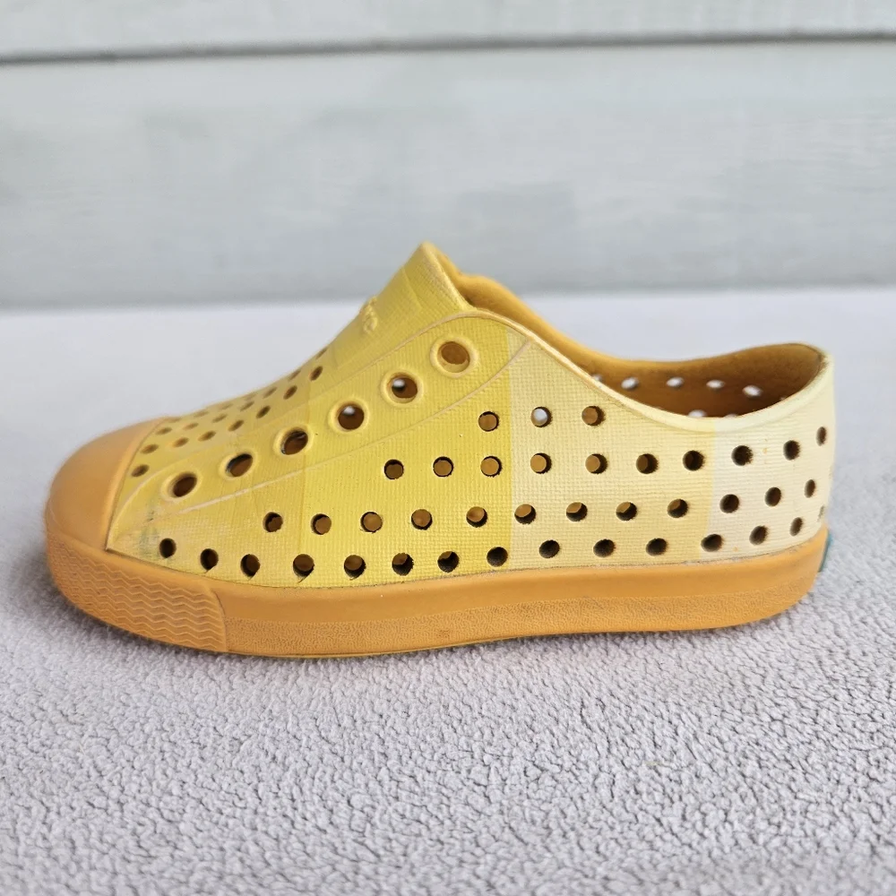 Native Jefferson Toddler SZ C6 Yellow Crayola Slip-On Water Shoes Unisex - Picture 5 of 12
